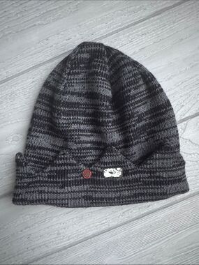 Hot Topic Riverdale Jughead beanie features a grey and black striped knit design